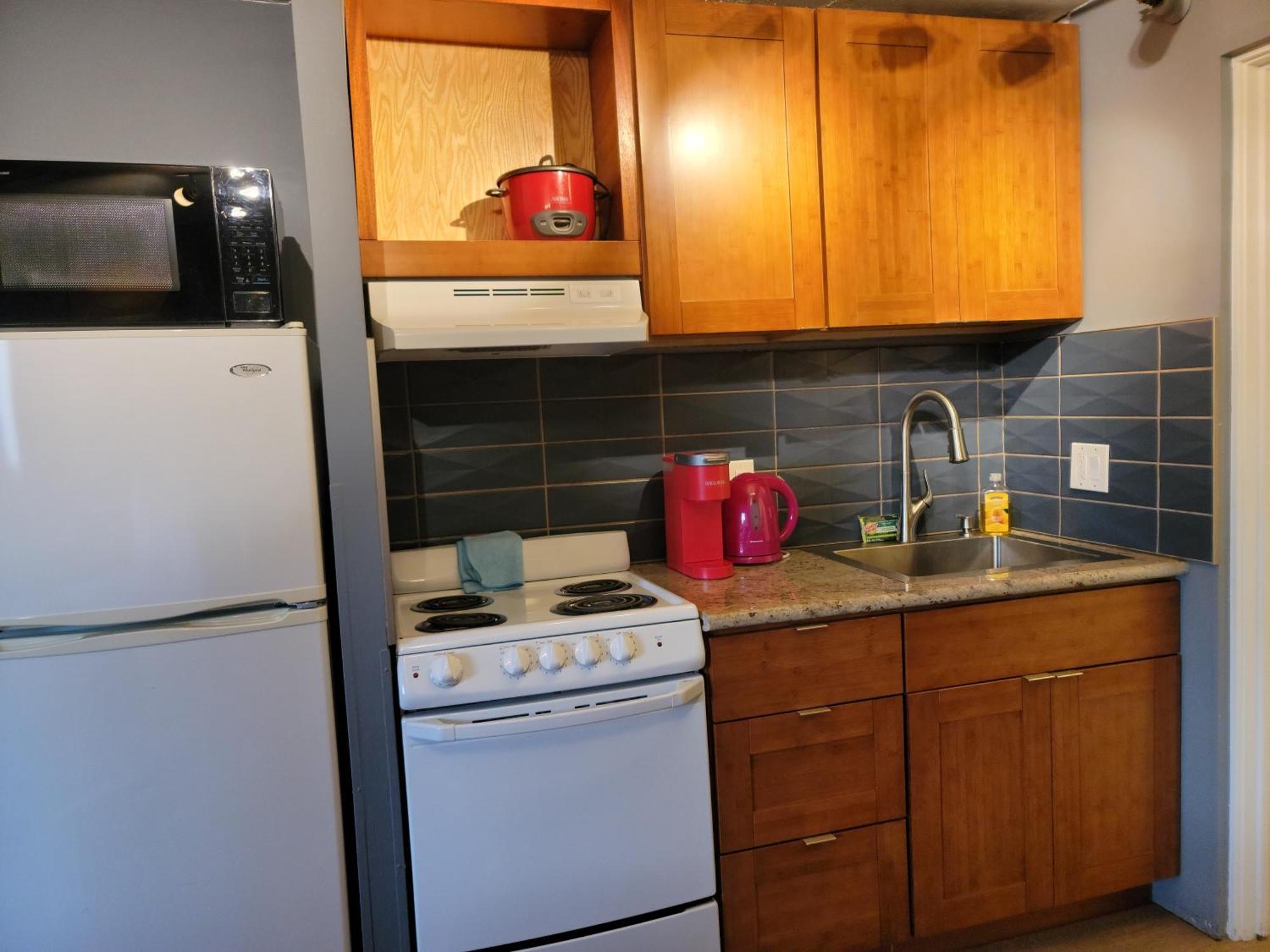 Waikiki Studio Steps To Beach-Mall Free Parking-Wifi Honolulu Bilik gambar