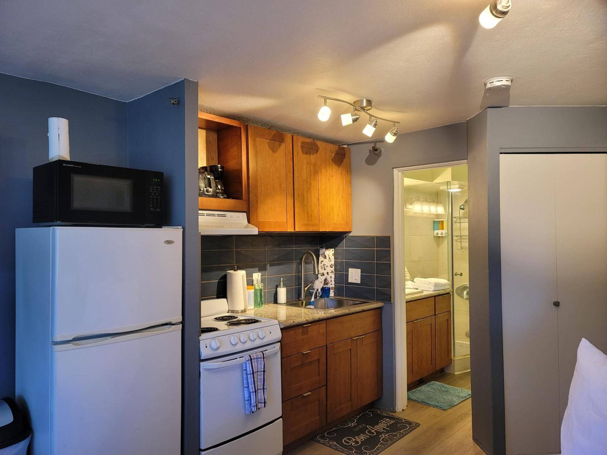 Waikiki Studio Steps To Beach-Mall Free Parking-Wifi Honolulu Bilik gambar