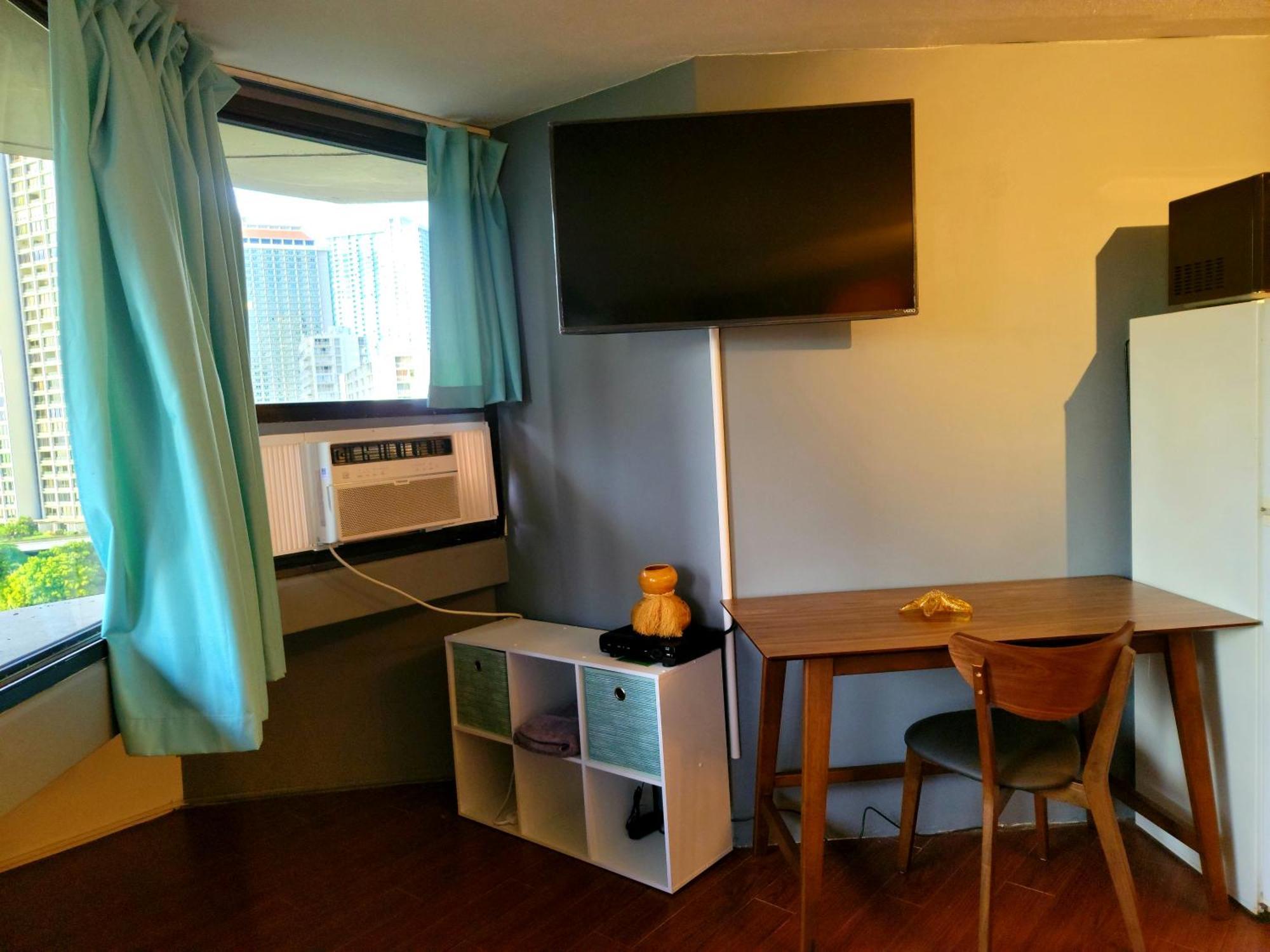 Waikiki Studio Steps To Beach-Mall Free Parking-Wifi Honolulu Bilik gambar