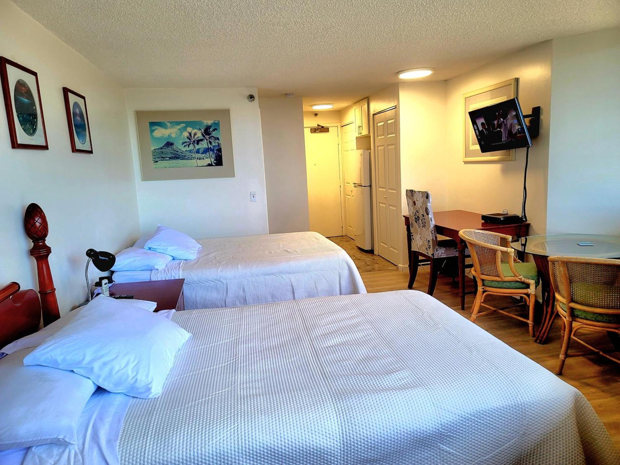 Waikiki Studio Steps To Beach-Mall Free Parking-Wifi Honolulu Bilik gambar