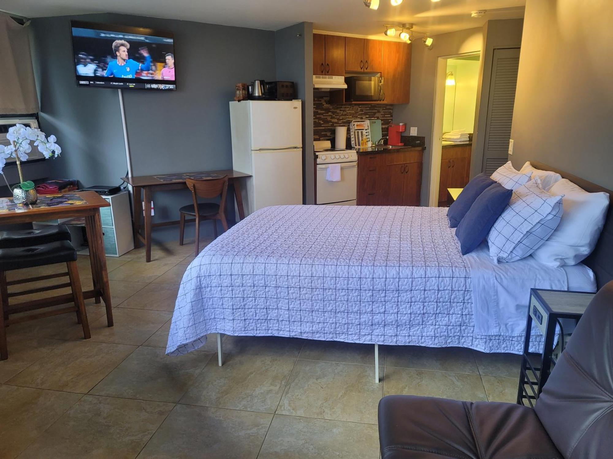 Waikiki Studio Steps To Beach-Mall Free Parking-Wifi Honolulu Bilik gambar
